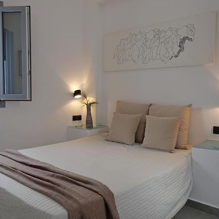 Perissa Mar Rooms Bagian luar foto
