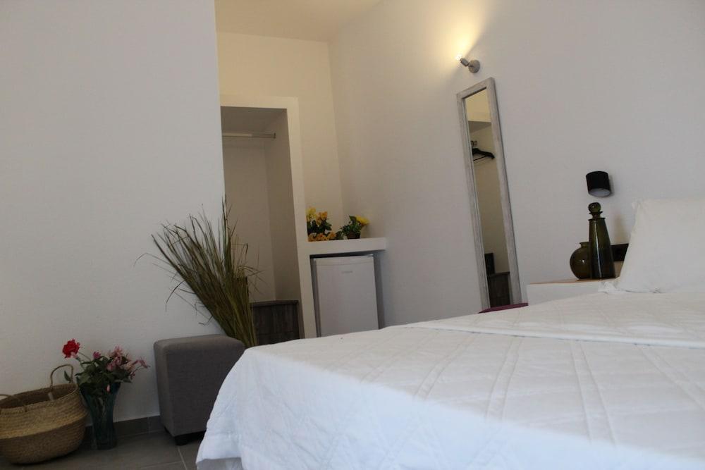 Perissa Mar Rooms Bagian luar foto