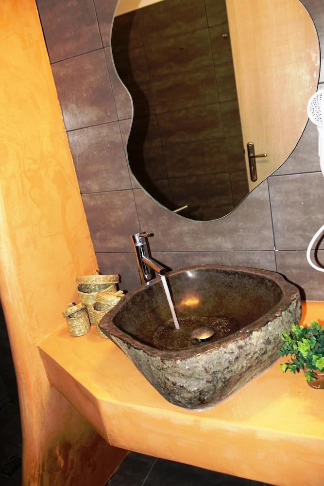 Perissa Mar Rooms Bagian luar foto